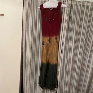 Women’s Size “Free” Aruba Bought Island Dress. Burgundy, Gold & Green.
